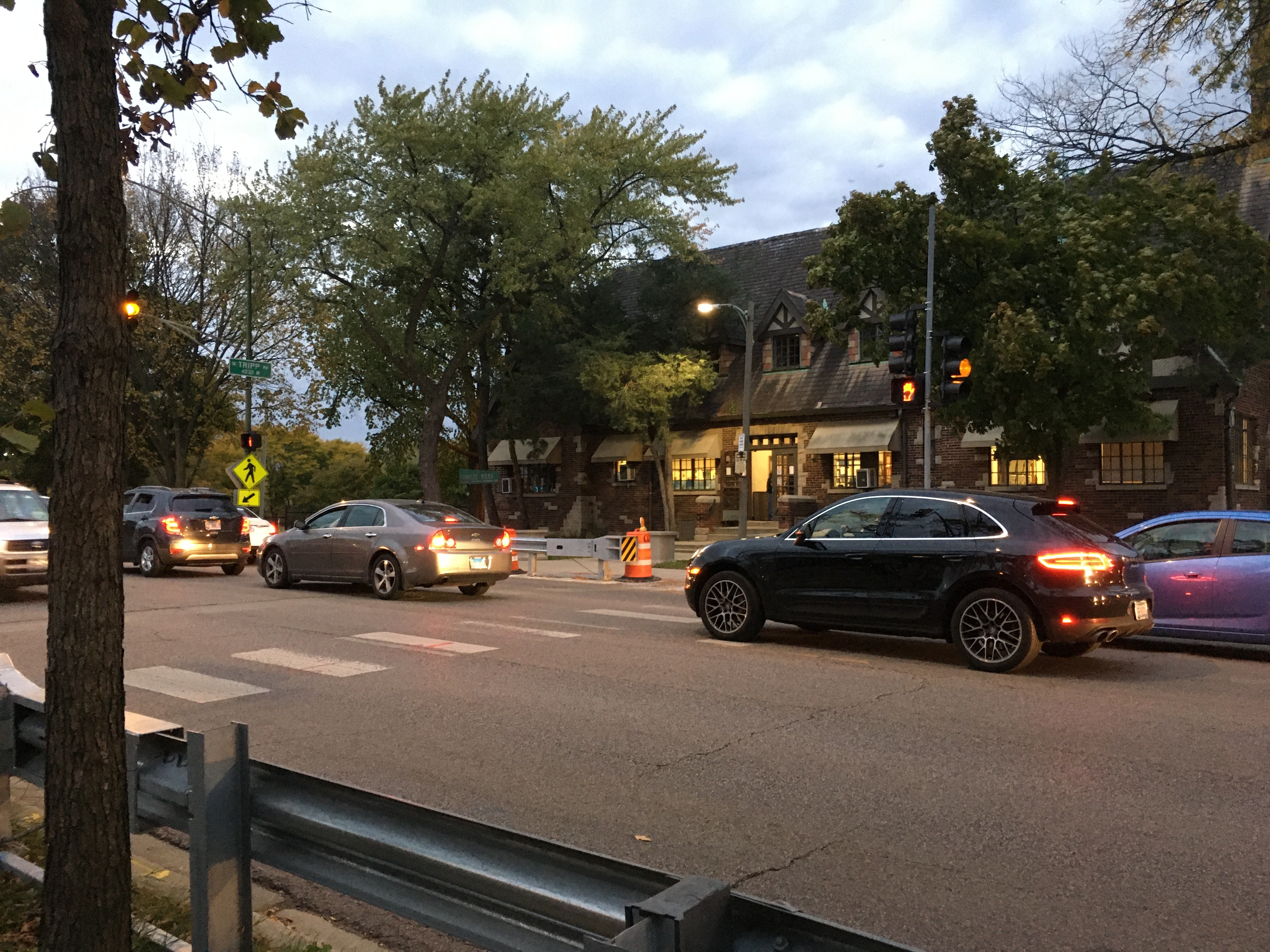 New and improved traffic lights at Foster and Tripp